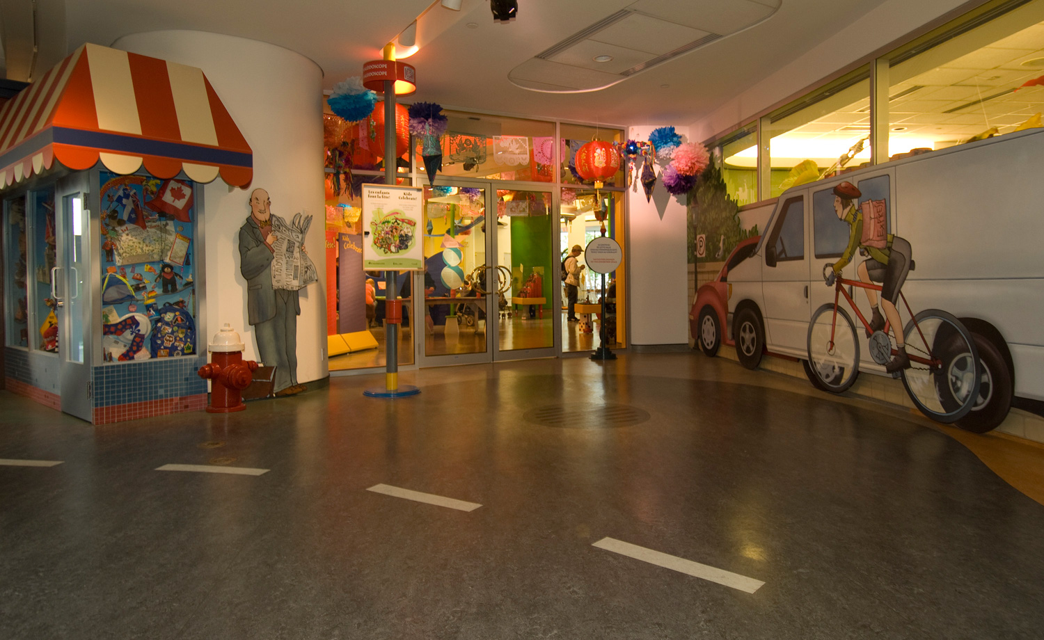 Kaleidoscope is a space devoted to special exhibitions developed by the Canadian Children’s Museum