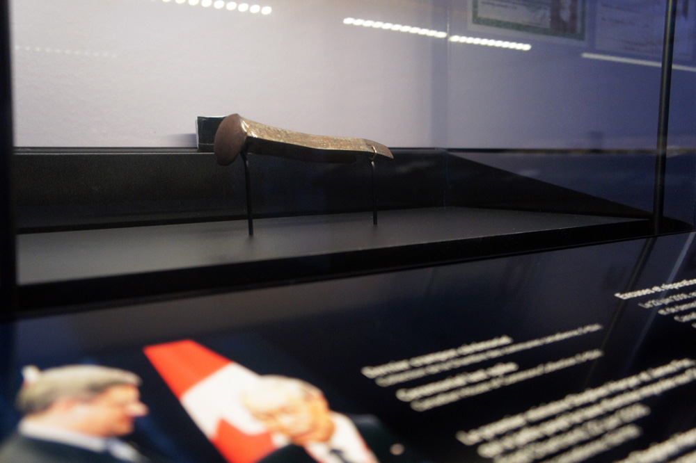 Ceremonial spike iven by Chinese-Canadian leaders to Prime Minister Stephen Harper in 2006.