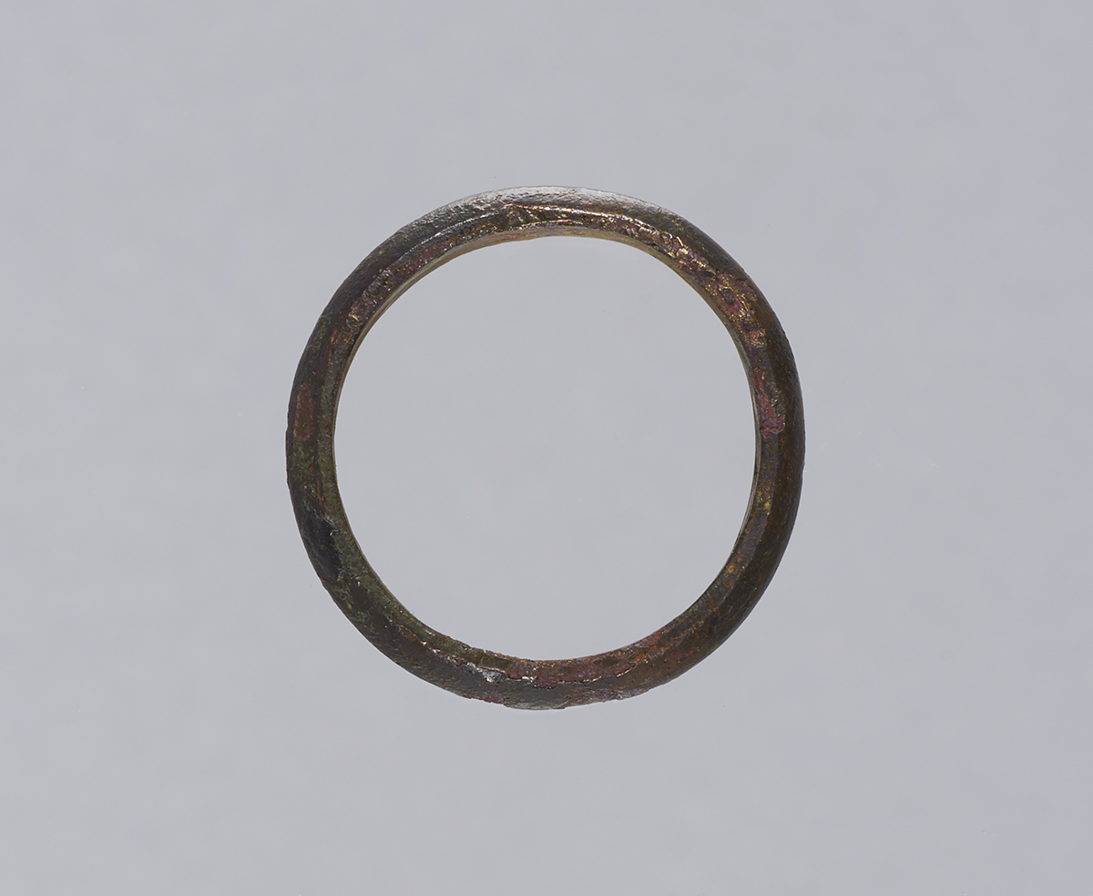 An oval ring at the Canadian Museum of History.